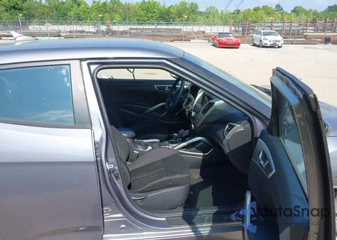 2016 Hyundai Veloster из США, поврежденный, VIN KMHTC6AD9GU284901